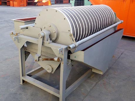 ���ϴ�ѡ���豸��������Ϊ�����ܴ�ѡ�豸���༰�����ص�