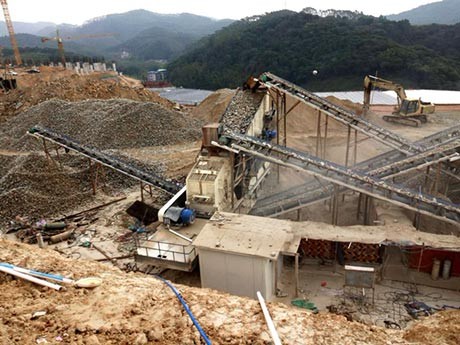 �ղ�1500������ʯͷ���������1-3��2-4ʯ�ӣ�����Ǯ