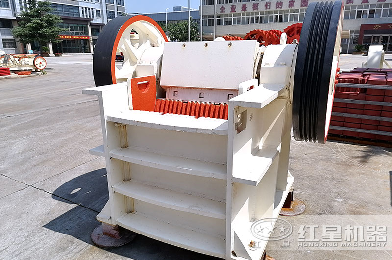 46颚式破碎机 46颚式破碎机
