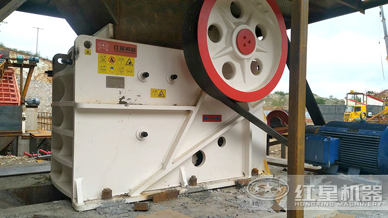 250*400鄂破机搭配电机作业 250*400鄂破机搭配电机作业