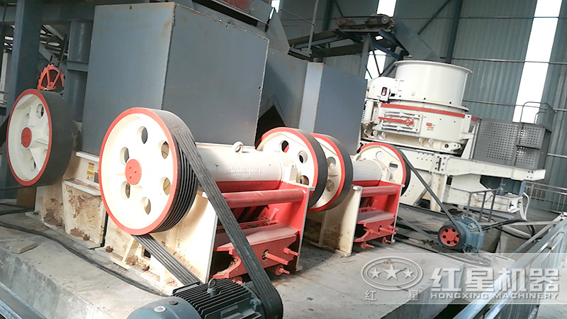 细鄂破配置的制砂生产线现场 细鄂破配置的制砂生产线现场
