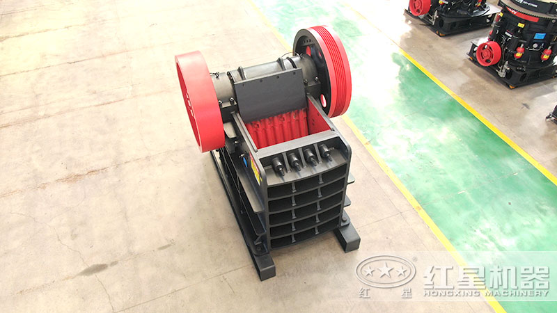 小型柴油颚式破碎机 小型柴油颚式破碎机