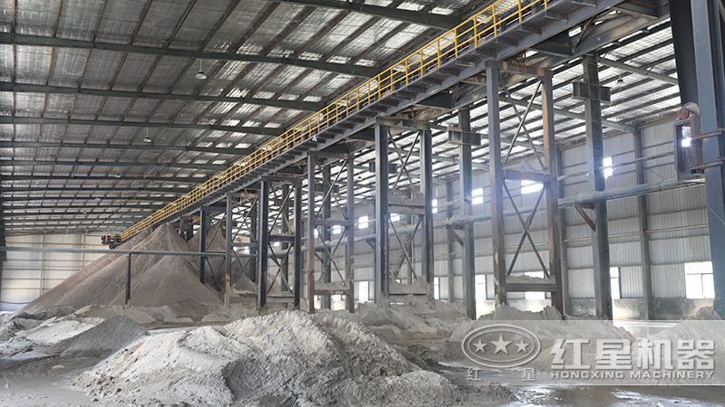 粉碎石头成沙子现场实拍 粉碎石头成沙子现场实拍