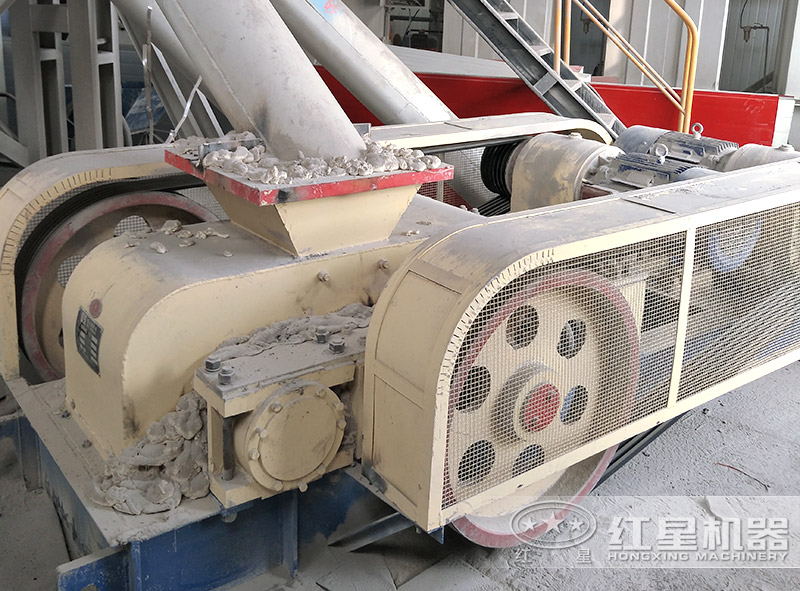 对辊破碎机粉碎玄武岩客户现场案例 对辊破碎机粉碎玄武岩客户现场案例