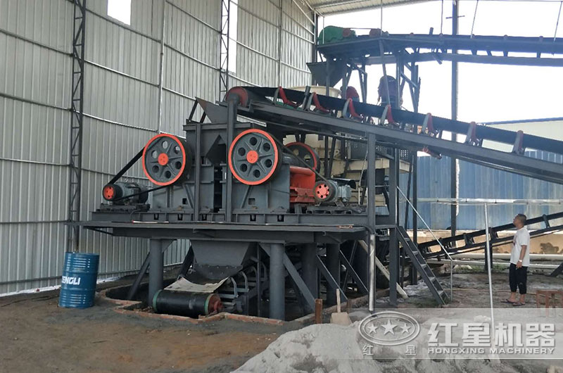 两台69鄂破作为一级破碎生产设备 两台69鄂破作为一级破碎生产设备
