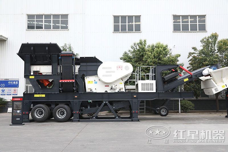 移动破碎机有轮胎可履带两种配置 移动破碎机有轮胎可履带两种配置