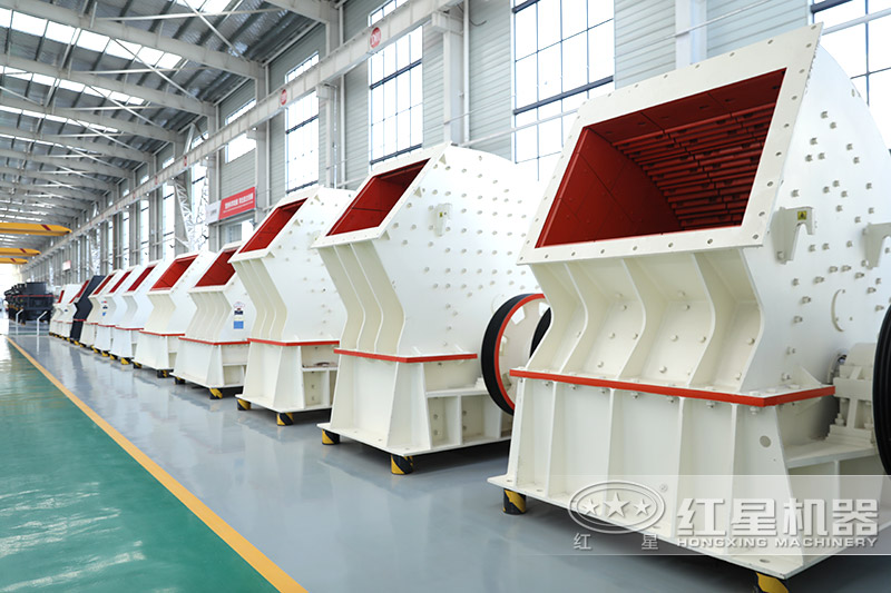 这种是锤式制砂机 这种是锤式制砂机