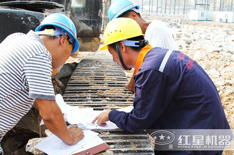 易彩堂机器技术人员现场为客户量身设计方案 易彩堂机器技术人员现场为客户量身设计方案