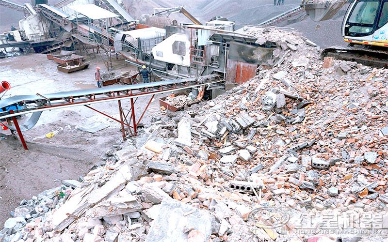 轮胎式粉碎机处理渣土很给力,现场图了解一下 轮胎式粉碎机处理渣土很给力,现场图了解一下