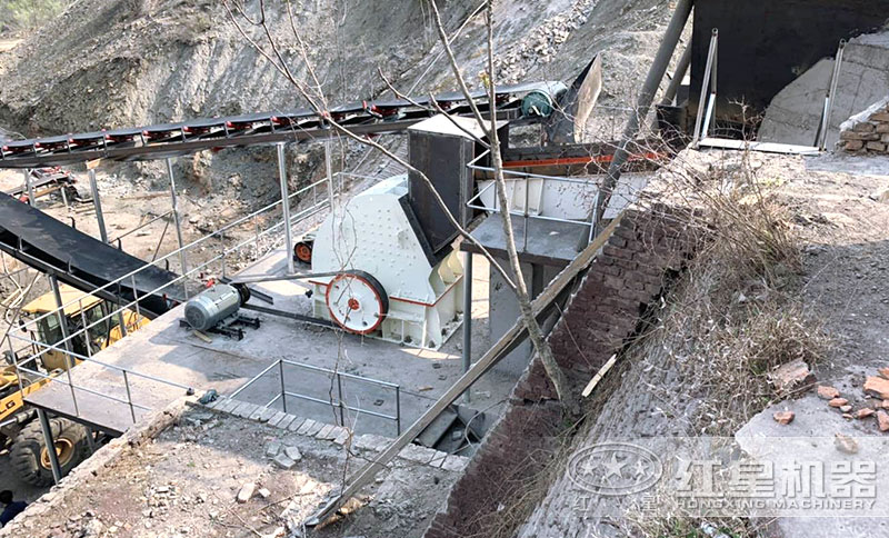 破碎机+给料机+筛分机+配套设备 破碎机+给料机+筛分机+配套设备