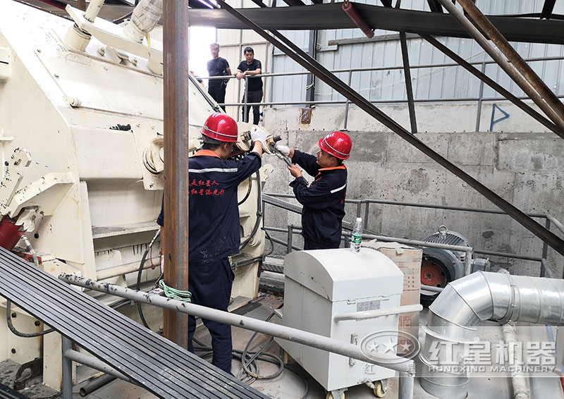 易彩堂机器售后人员现场安装 易彩堂机器售后人员现场安装