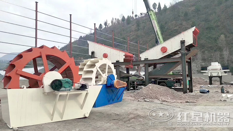 易彩堂机器洗泥洗砂设备客户安装现场 易彩堂机器洗泥洗砂设备客户安装现场