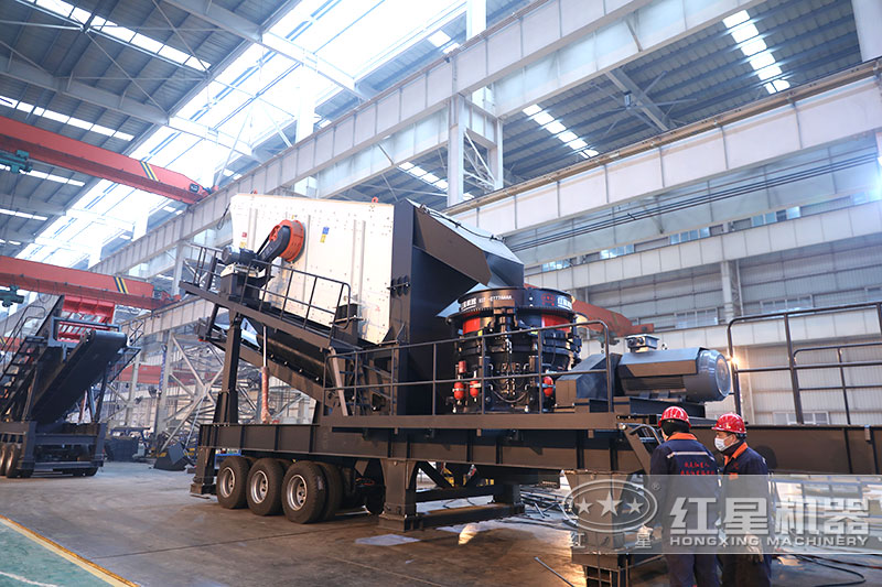 小型移动砖渣粉碎机车间实拍 小型移动砖渣粉碎机车间实拍