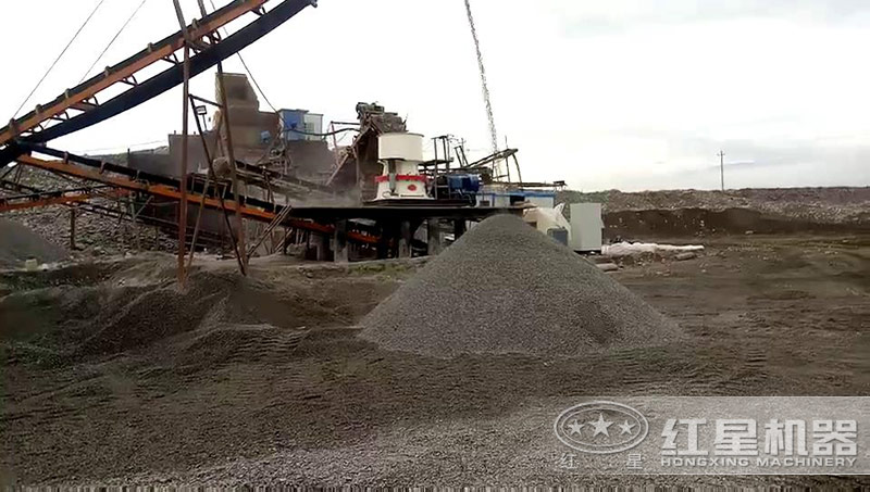 鄂破+圆锥破组成的玄武岩砂石料生产线 鄂破+圆锥破组成的玄武岩砂石料生产线