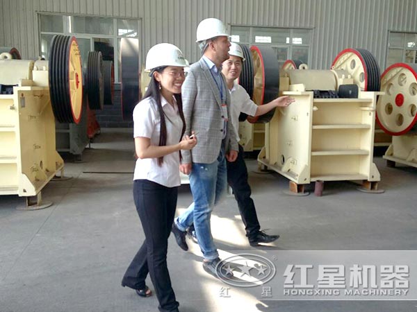 �ͻ������ײ��òι�