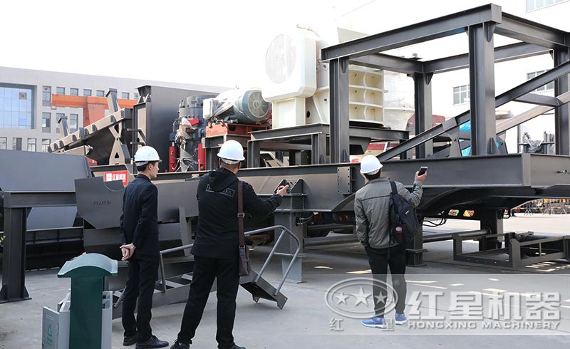 �ͻ������ײ��û����ιۿ���