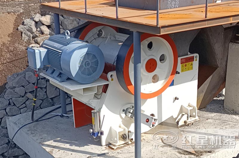 �ʽ�����